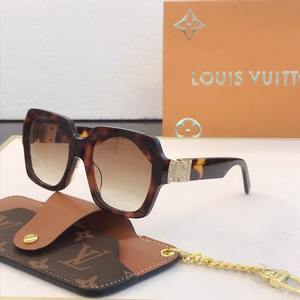Louis Vuitton Sunglasses 1732